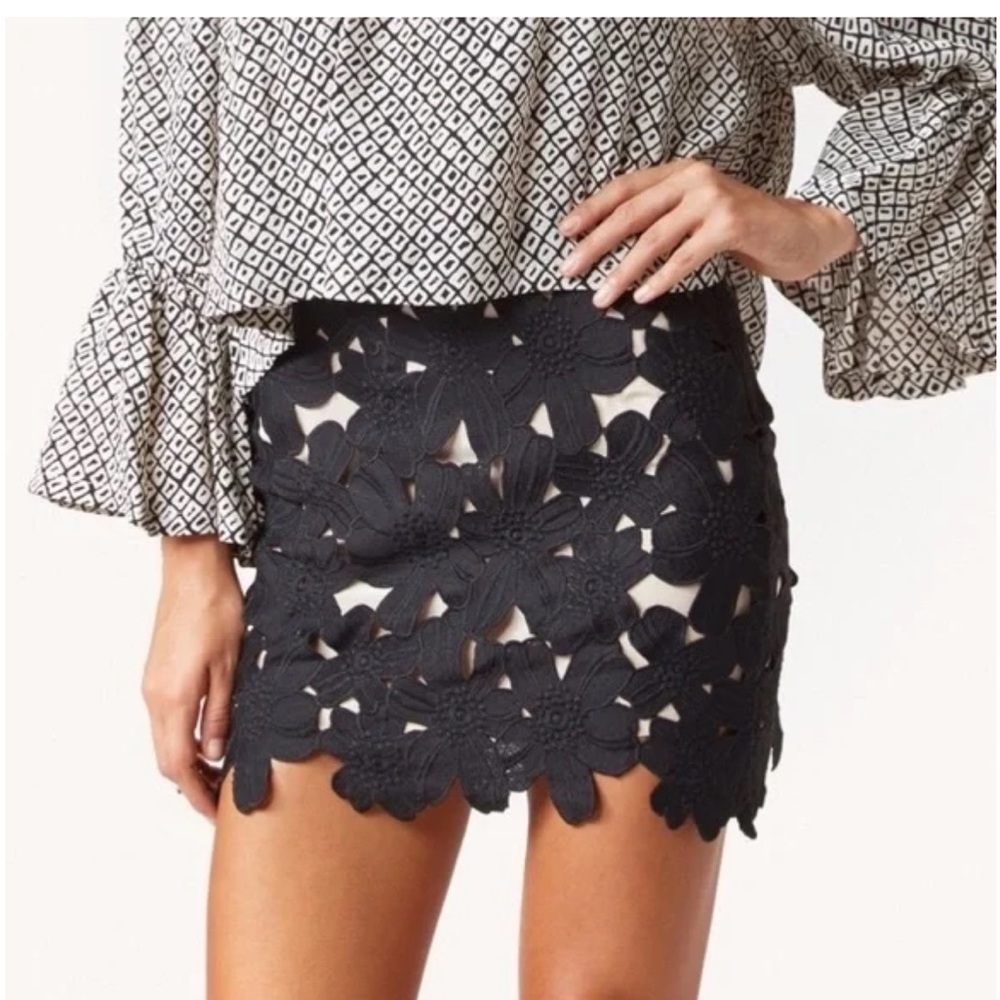 Stone Cold Fox Ohio fairy goth festival black Lace skirt M/L